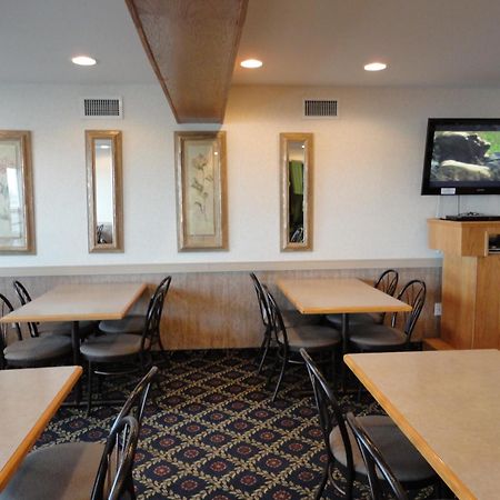 Perfect Inns & Suites Weyburn Экстерьер фото