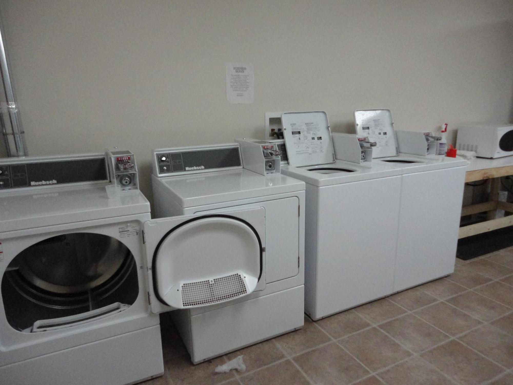 Perfect Inns & Suites Weyburn Экстерьер фото