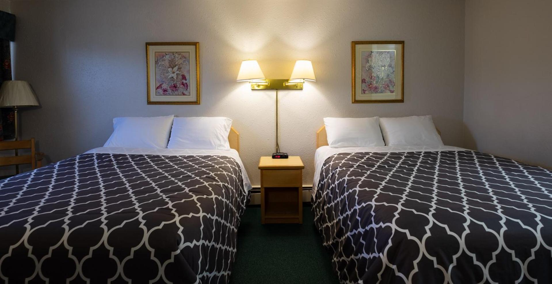 Perfect Inns & Suites Weyburn Экстерьер фото
